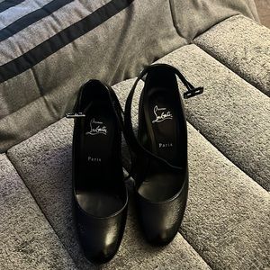 Gentlest Worn Women’s Size 7.5 (EU38.5) Christian Louboutin So Sab.